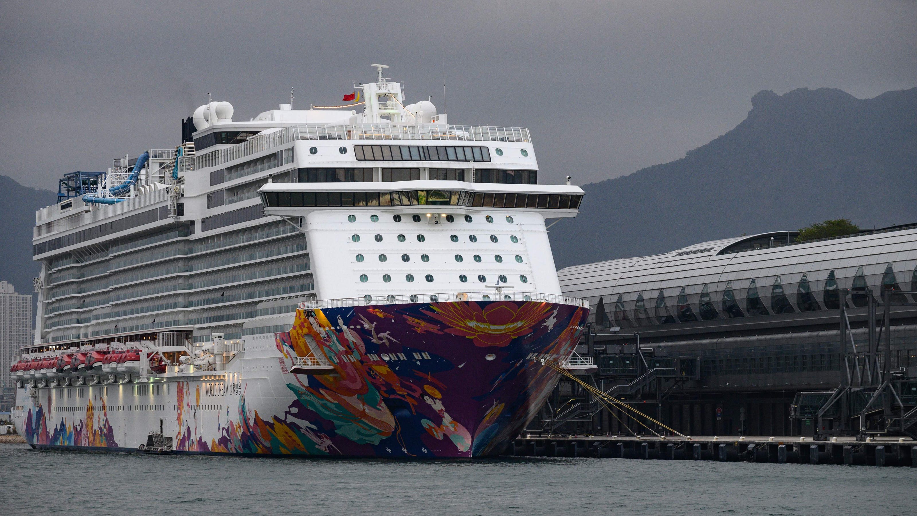 Coronavirus Dream Cruises Passengers Tested After 3 Confirmed Cases