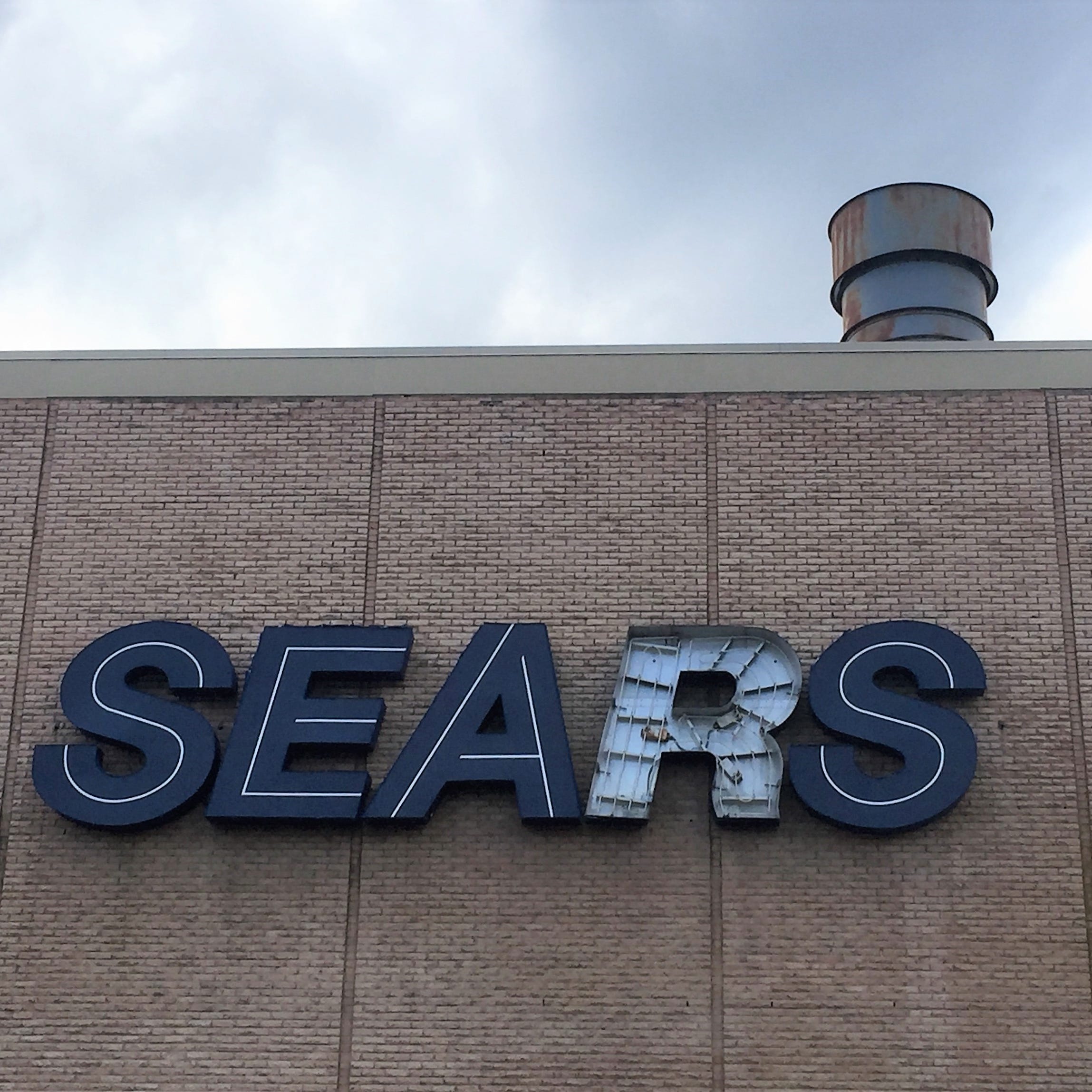 Sears Will Begin Final Sale This Week Close By Mid April In