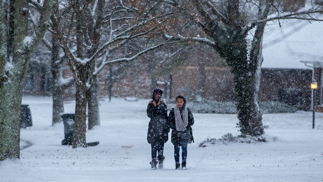 Cincinnati Weather 1 2 Inches Of Snow Expected