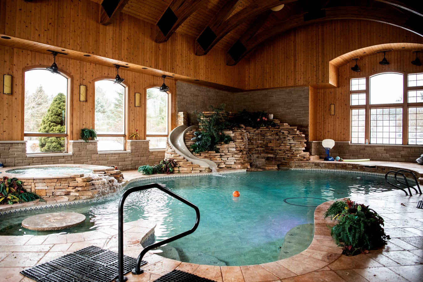 3.95 million West Michigan mansion has an indoor water park