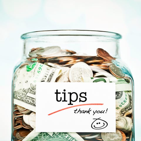 Should customers be expected to tip at a coffee sh