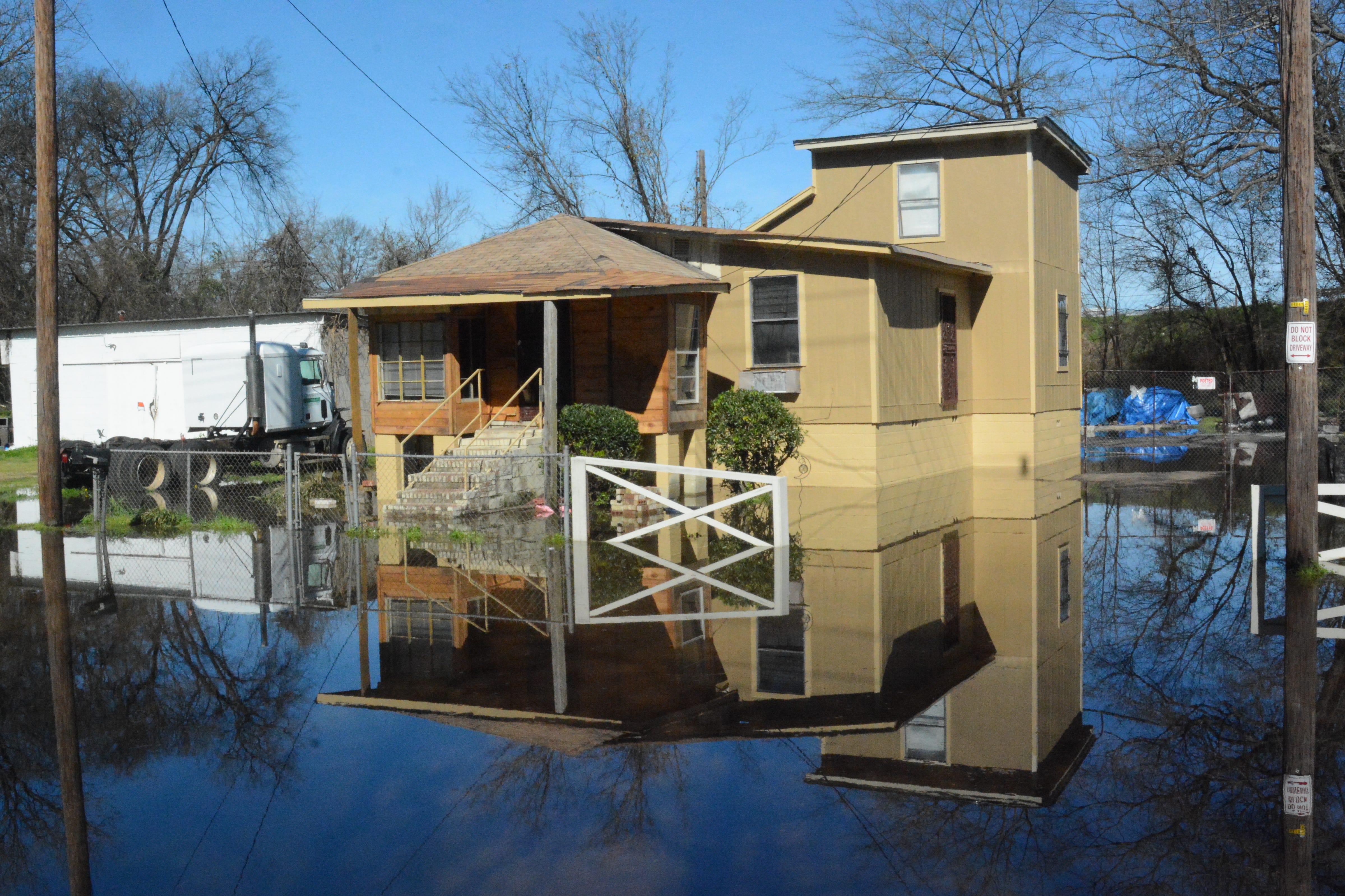 Jackson flooding When will Entergy restore power