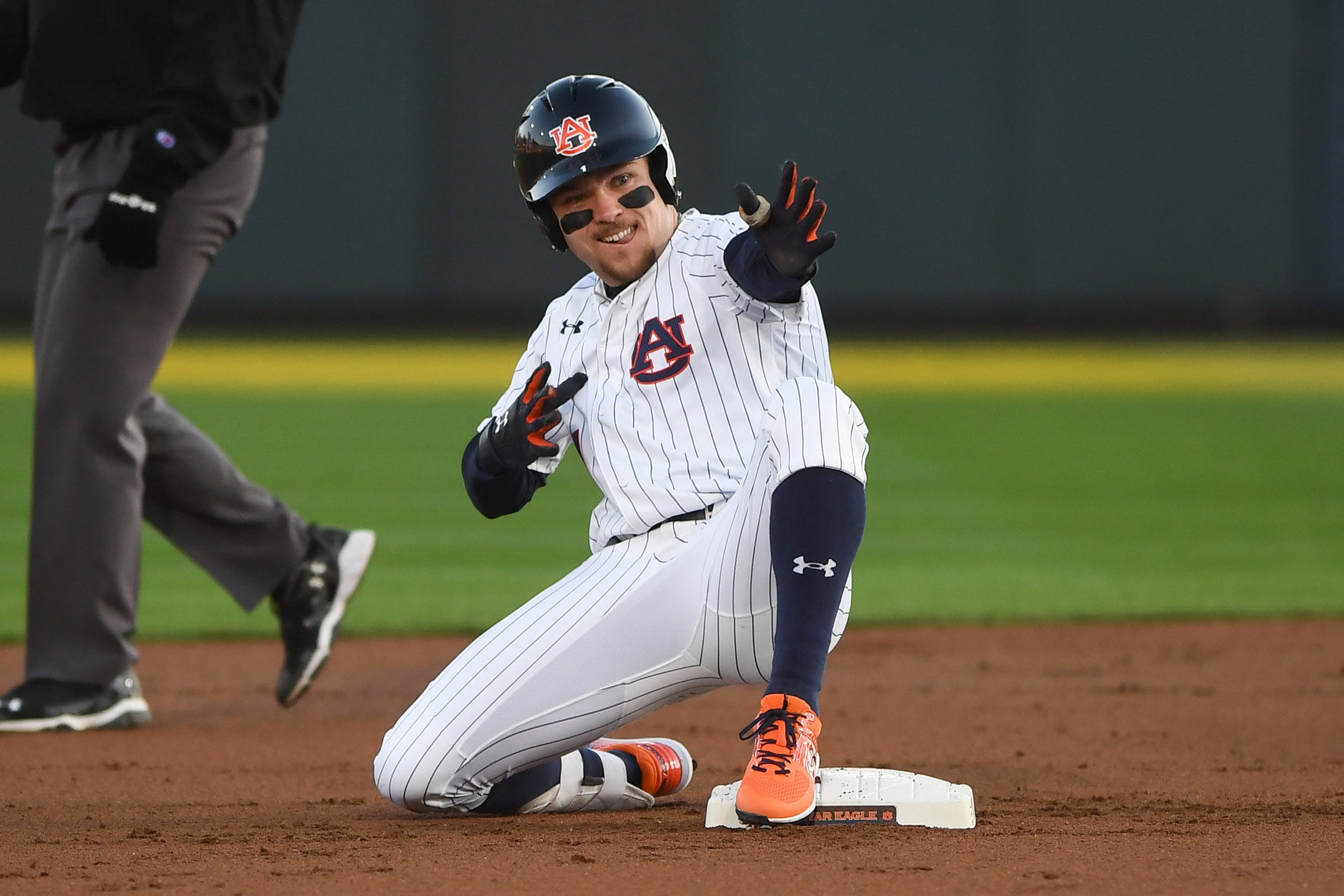 auburn baseball uniforms