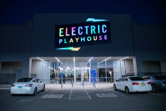 New Mexico State University’s Arrowhead Innovation Fund invested to help jump start Electric Playhouse, an Albuquerque restaurant catering to new gaming and culinary encounters. Officially open since Feb. 1, Electric Playhouse is an interactive and immersive gaming experience that merges creative play with great food.