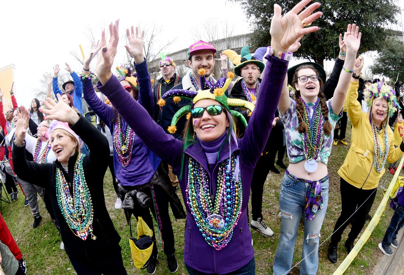 Mardi Gras Spirit Alive In Pandemic Amid Parade Ball Cancellations