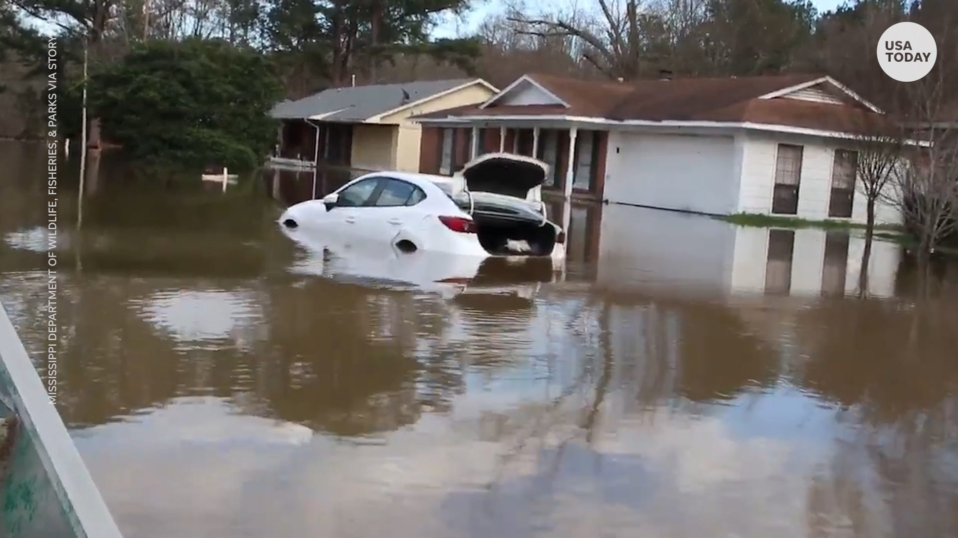 Mississippi flooding More rain forecast for waterlogged South