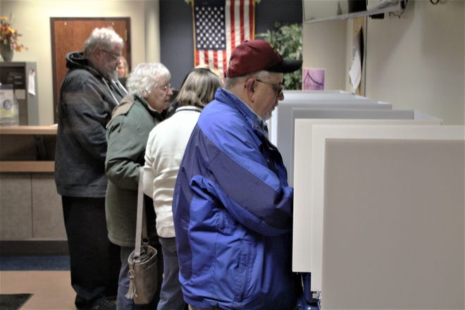 There were no long lines on the first day of early voting at the Marion County Board of Elections. According to Board of Elections officials, as of 2:30 p.m. on Wednesday, only 37 local residents had taken advantage of early voting ahead of the March 17 primary election. Officials said they mailed 303 ballots on Wednesday that had been requested by voters. Early voting continues through March 16.