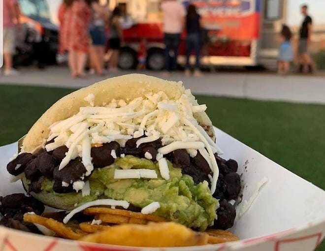 Que Chevere, a Venezuelan food truck in metro Phoenix, will open a restaurant in downtown Mesa this spring.