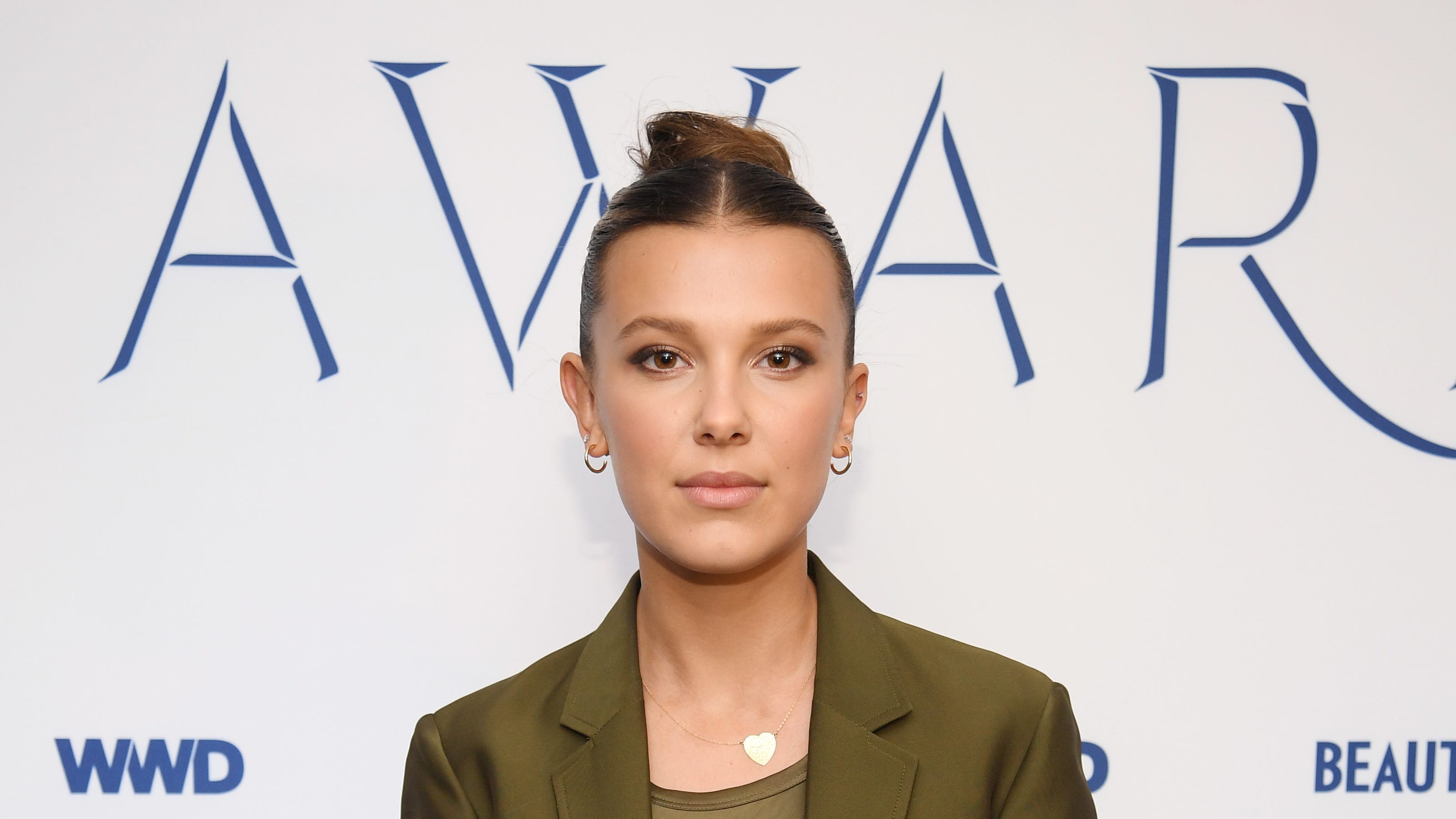 Millie Bobby Brown tearfully recalls 'uncomfortable' fan encounter: 'I'm a human being' - USA TODAY