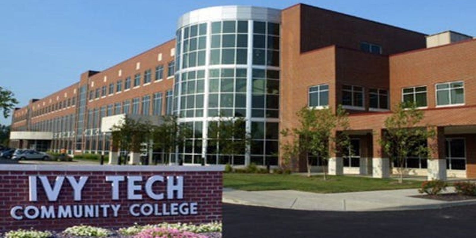 Ivy Tech announces plans to host commencement ceremony in October