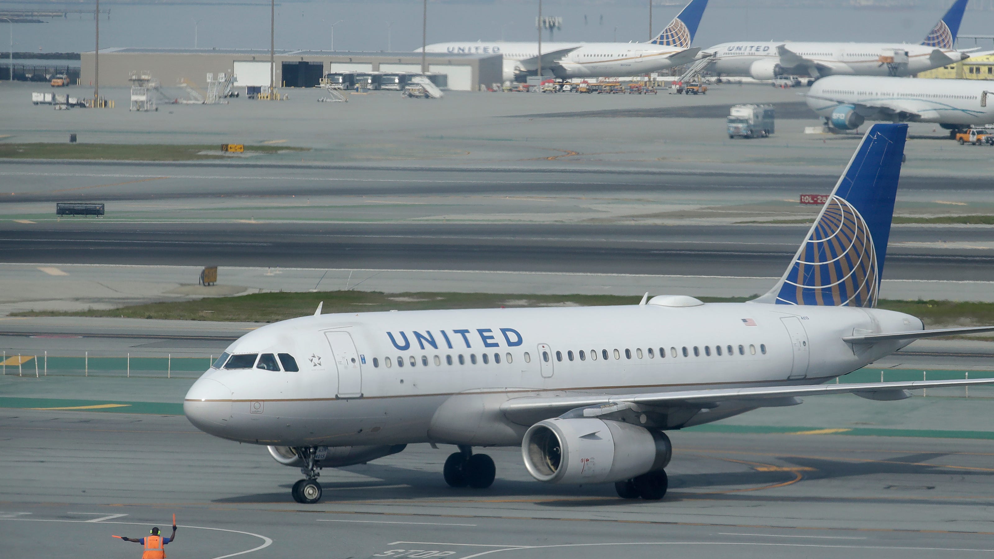 United Airlines Blasted For Refund Policy During Coronavirus Crisis