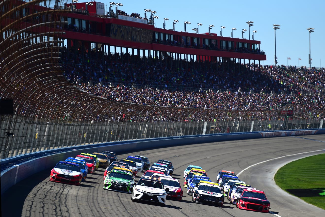 What time does 2020 NASCAR race at Fontana Auto Club Speedway start