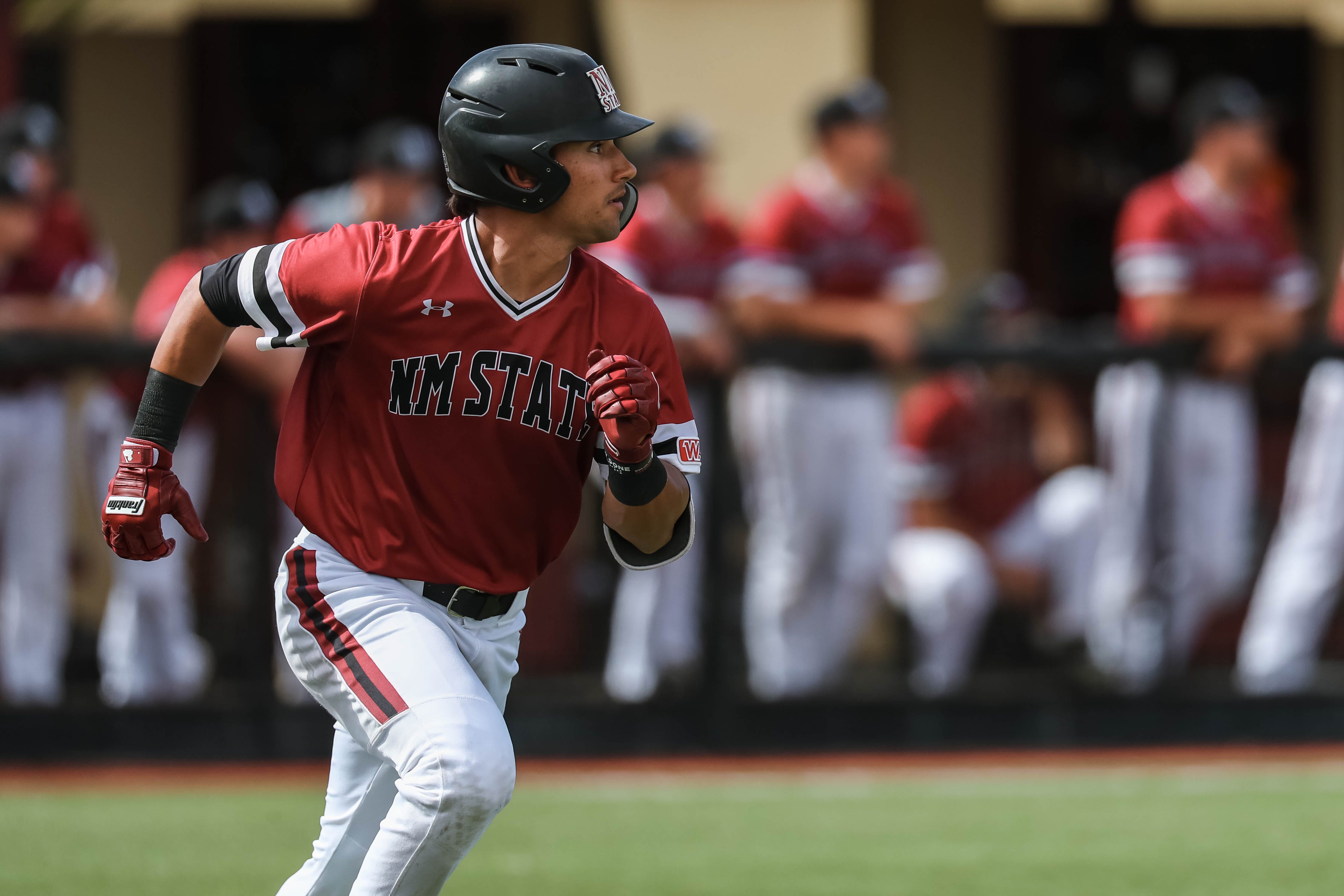 Nick Gonzales signs contract with Pirates