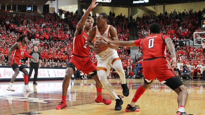 Belmont Earns Ncaa Tournament Berth With Win Over Murray State