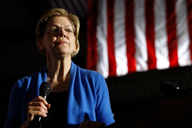 The Democratic presidential candidate, Senator Elizabeth Warren, D-Mass., Speaks during a night time rally, Tuesday March 3, 2020, at Eastern Market in Detroit. (Photo AP / Patrick Semansky)