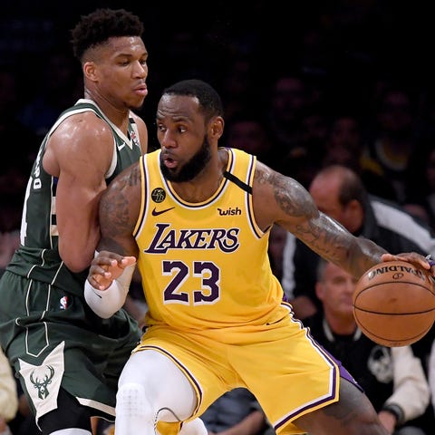 LeBron James goes to work against Giannis Antetoko