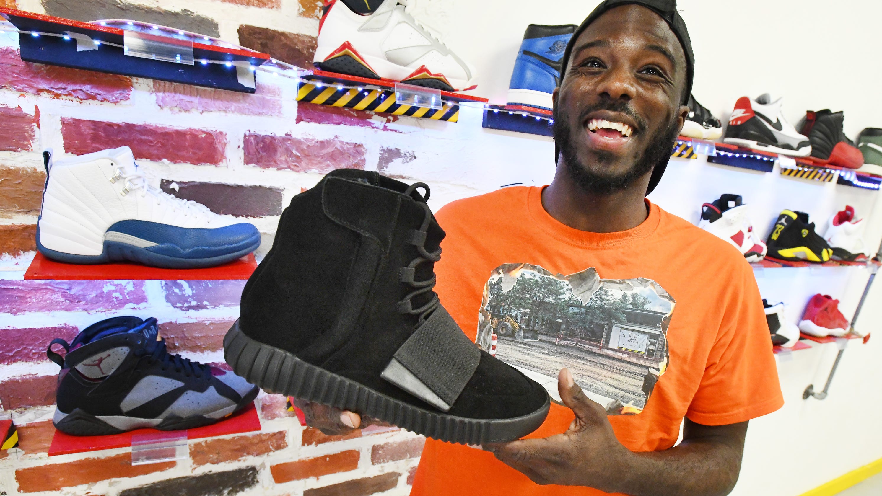 Get Kanye West Vaults From Broke To Billions With Yeezy In Demand Free Wallpaper Kanye West Vaults From Broke To Billions With Yeezy In Demand Free HD