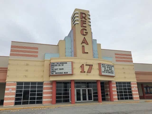 Westfield Movie Theaters Regal S First 4dx In Indiana Coming