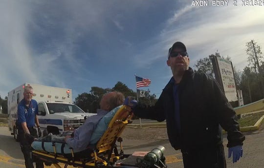 Bodycam footage shows FBI agent locked in backseat of Florida cop car