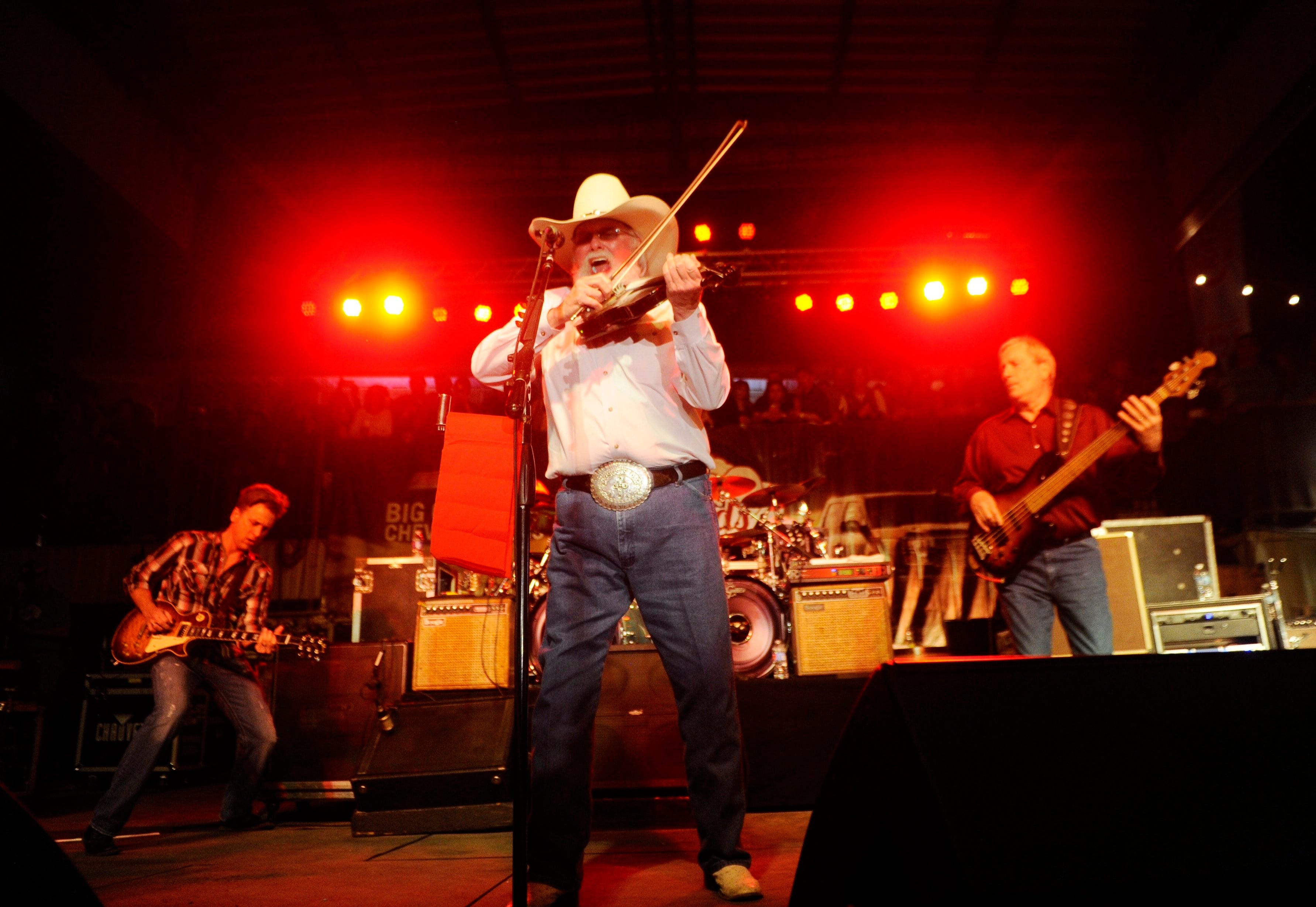 Charlie Daniels brought a fiddle on fire to the 2015 Outlaws show.