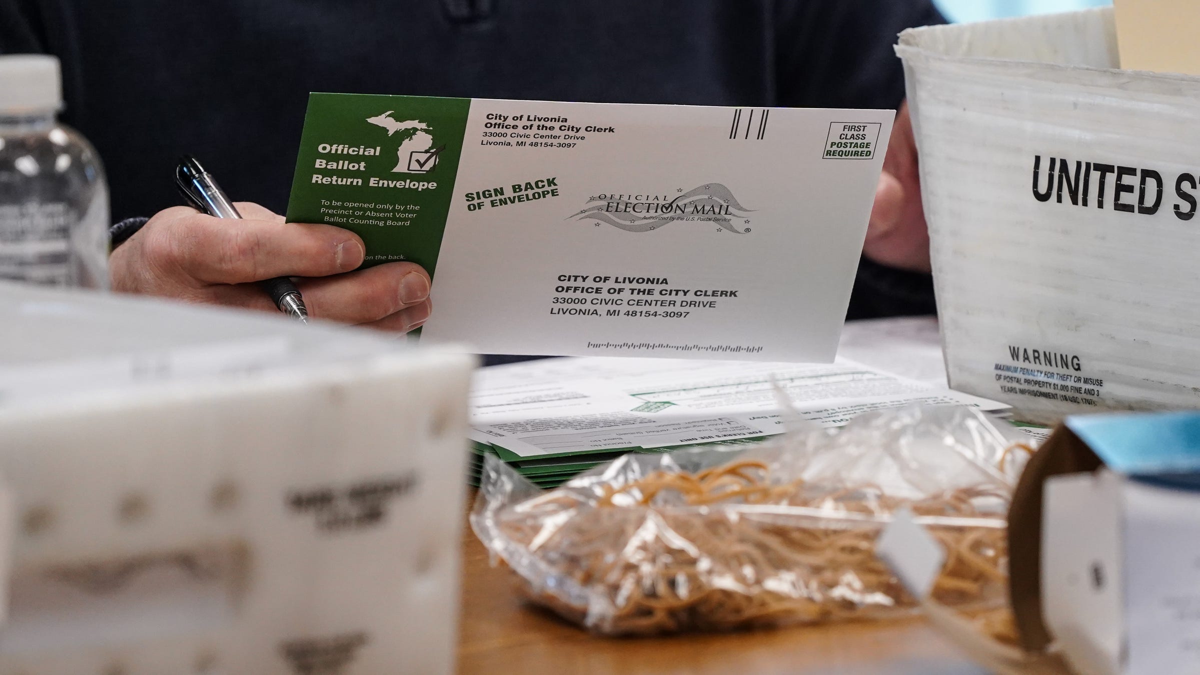 Michigan Voting Advocates Changes Needed Or Disaster In November
