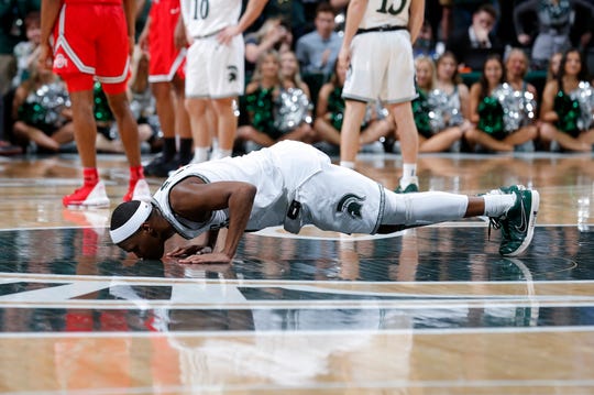 Cassius Winston says farewell to the Breslin Center.
