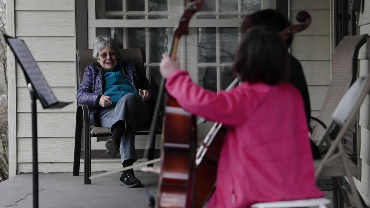 Ohio kids put on concert for neighbor selfquarantining during coronavirus