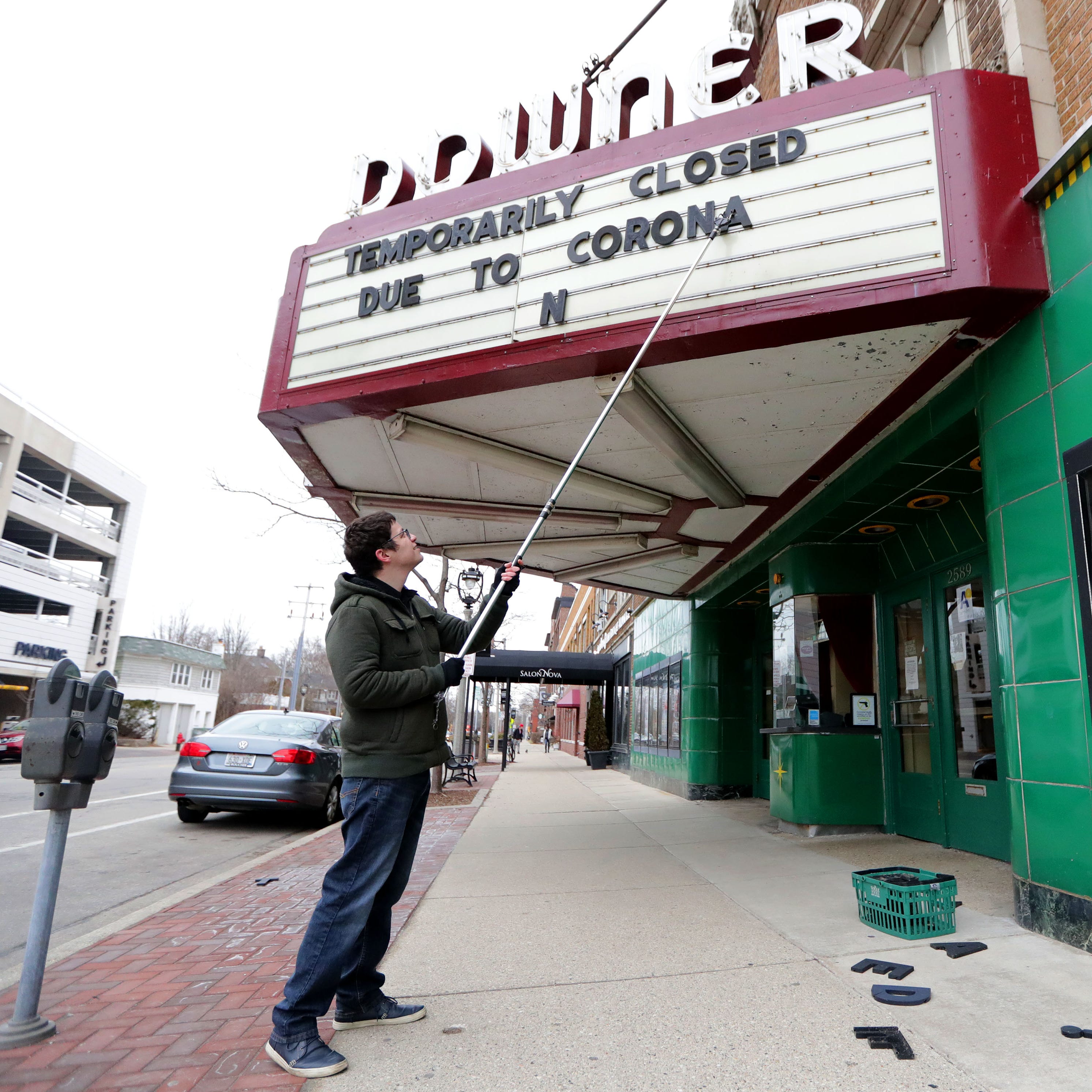 Coronavirus In Milwaukee What S Closed Canceled Or Postponed