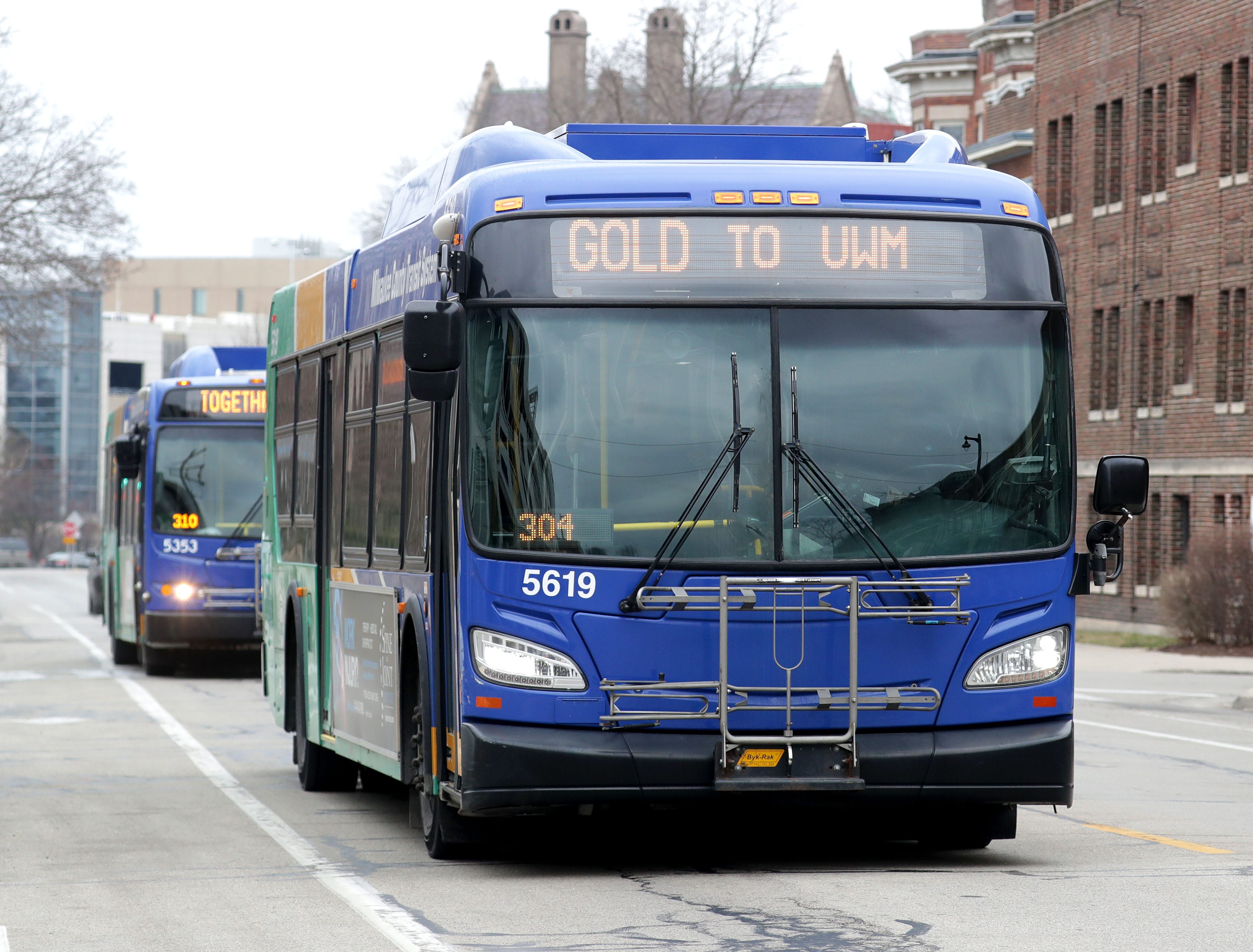 Bus riders don't have to wear masks as Milwaukee County shifts to 'low' COVID-19 community risk level