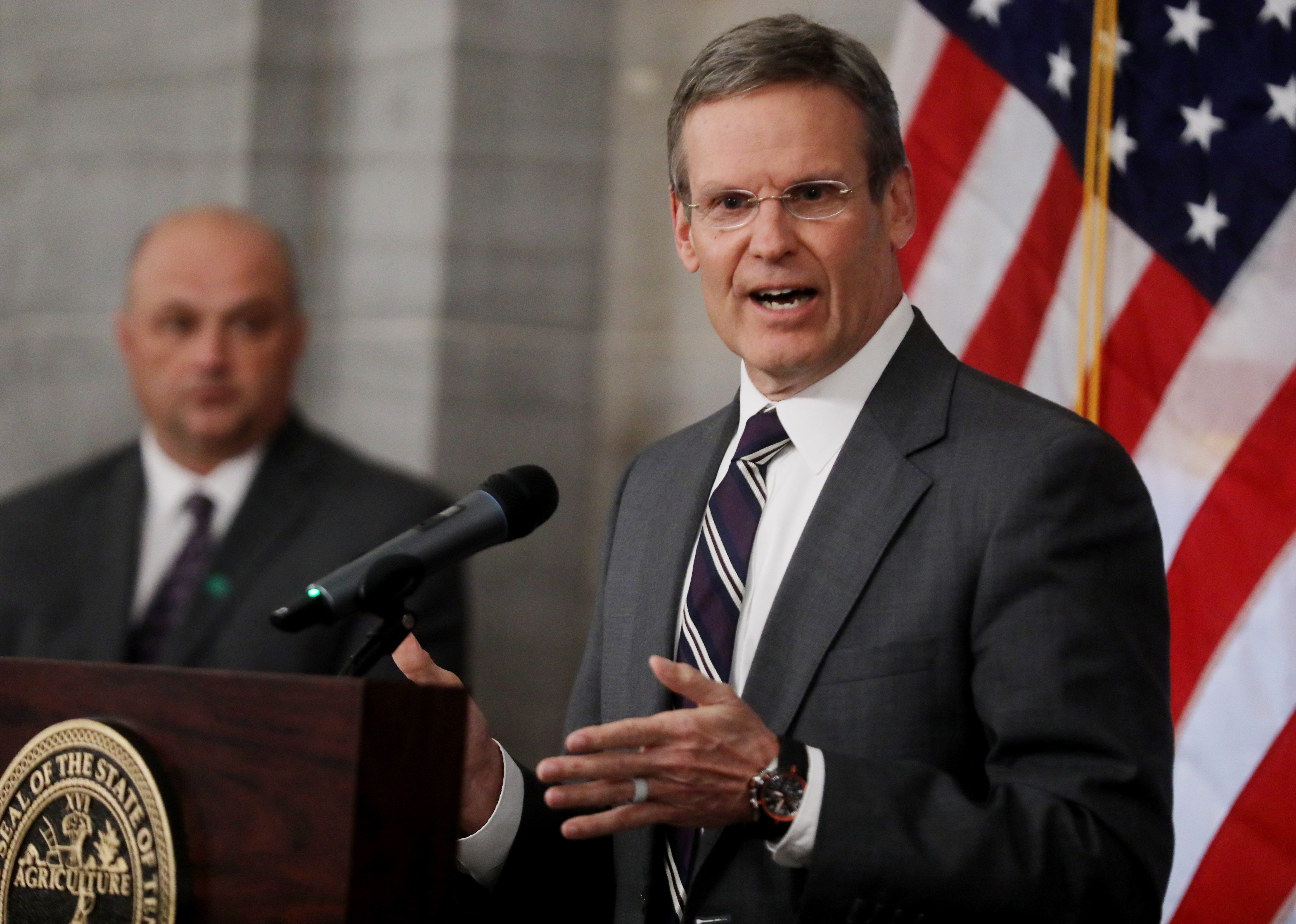 TN Gov. Bill Lee criticizes Nashville mayor over budget, COVID-19  restrictions