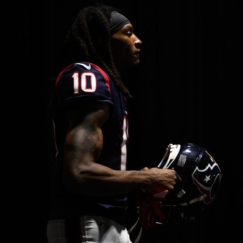 Wide receiver DeAndre Hopkins (10) could help the 