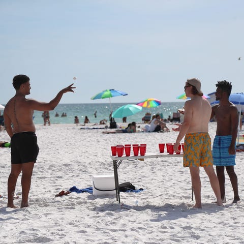 Students on spring break from Ohio Valley Universi