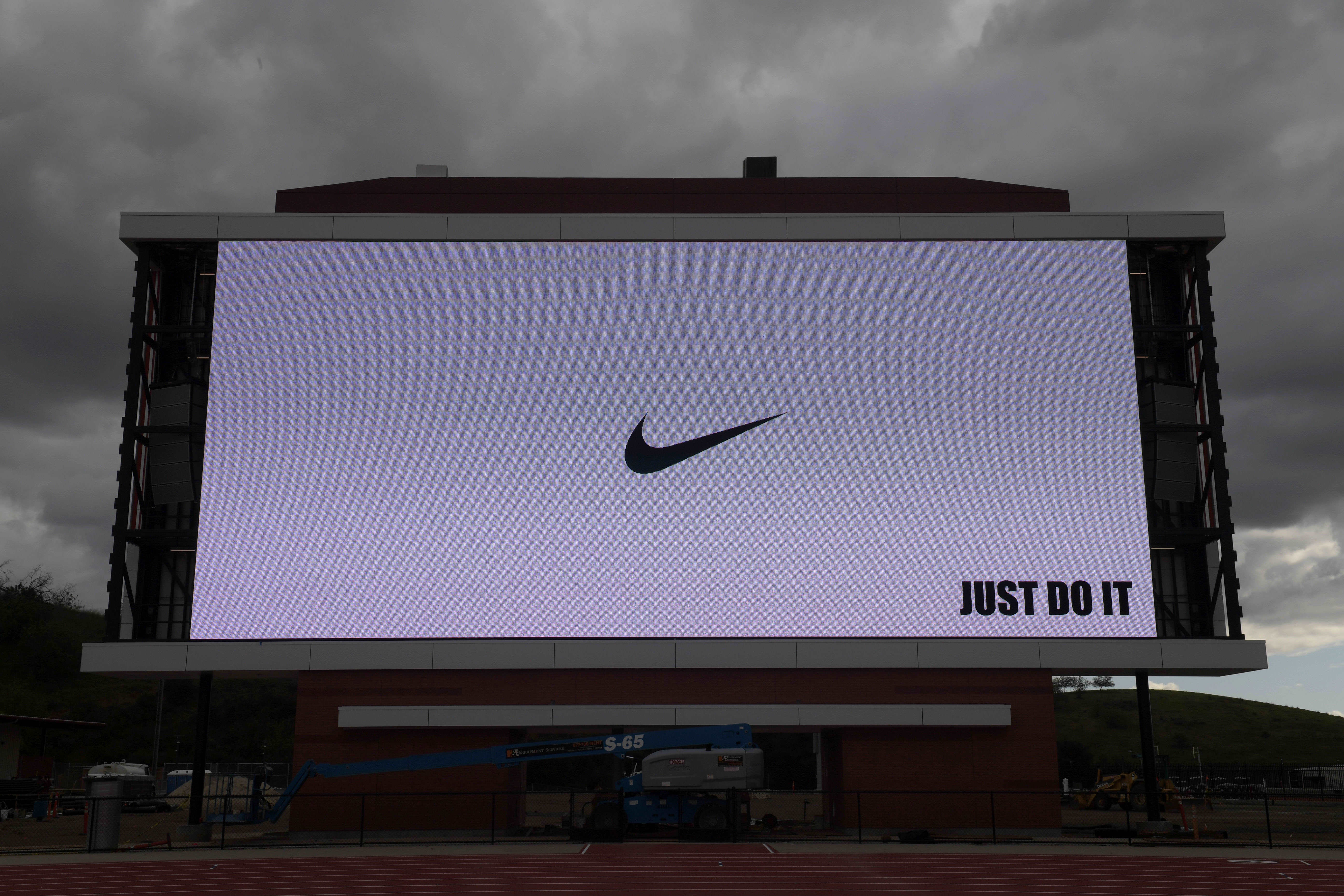 Coronavirus: Nike promotes social 