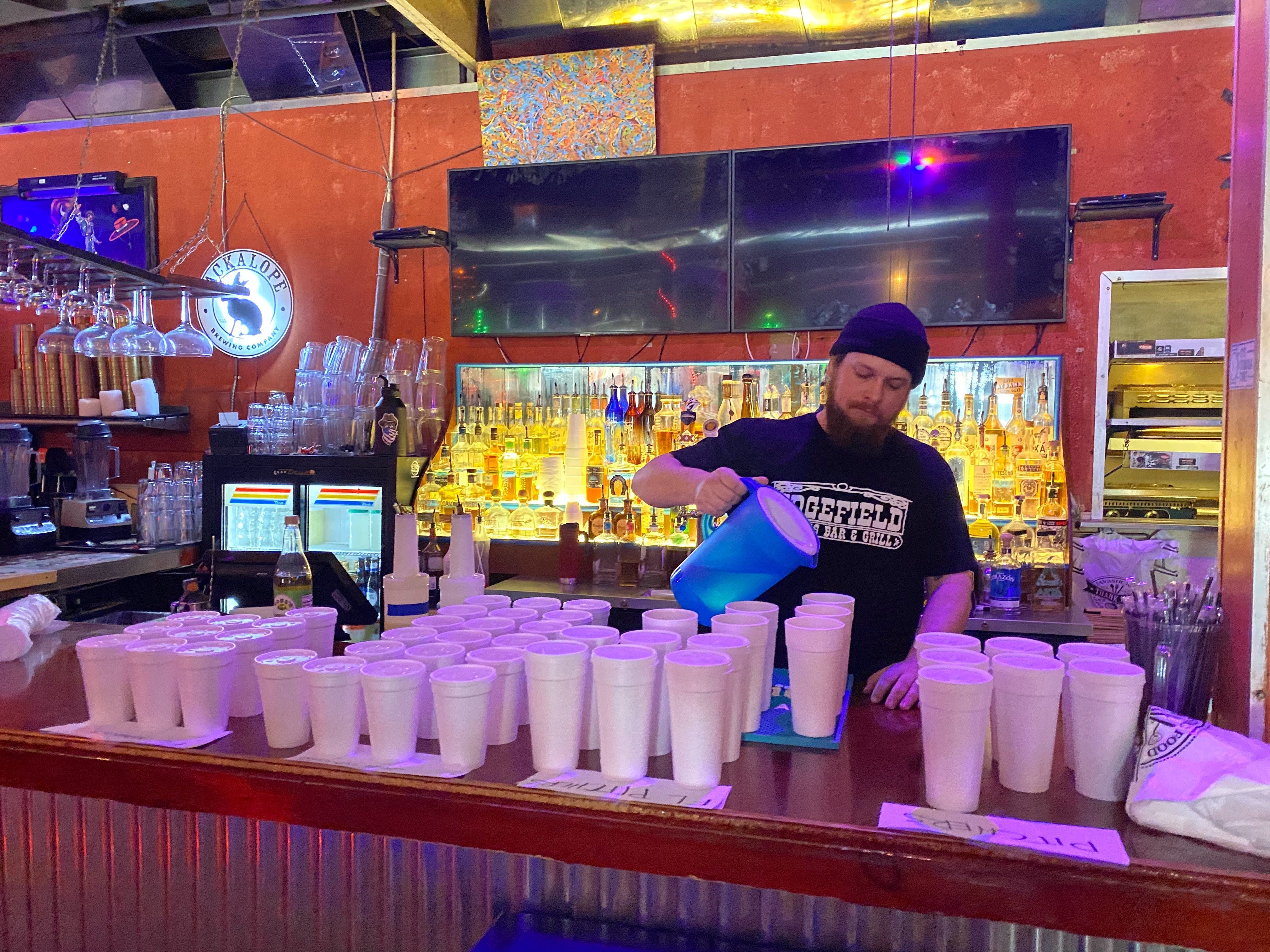 Togo alcohol sales in Tennessee will be allowed for two more years