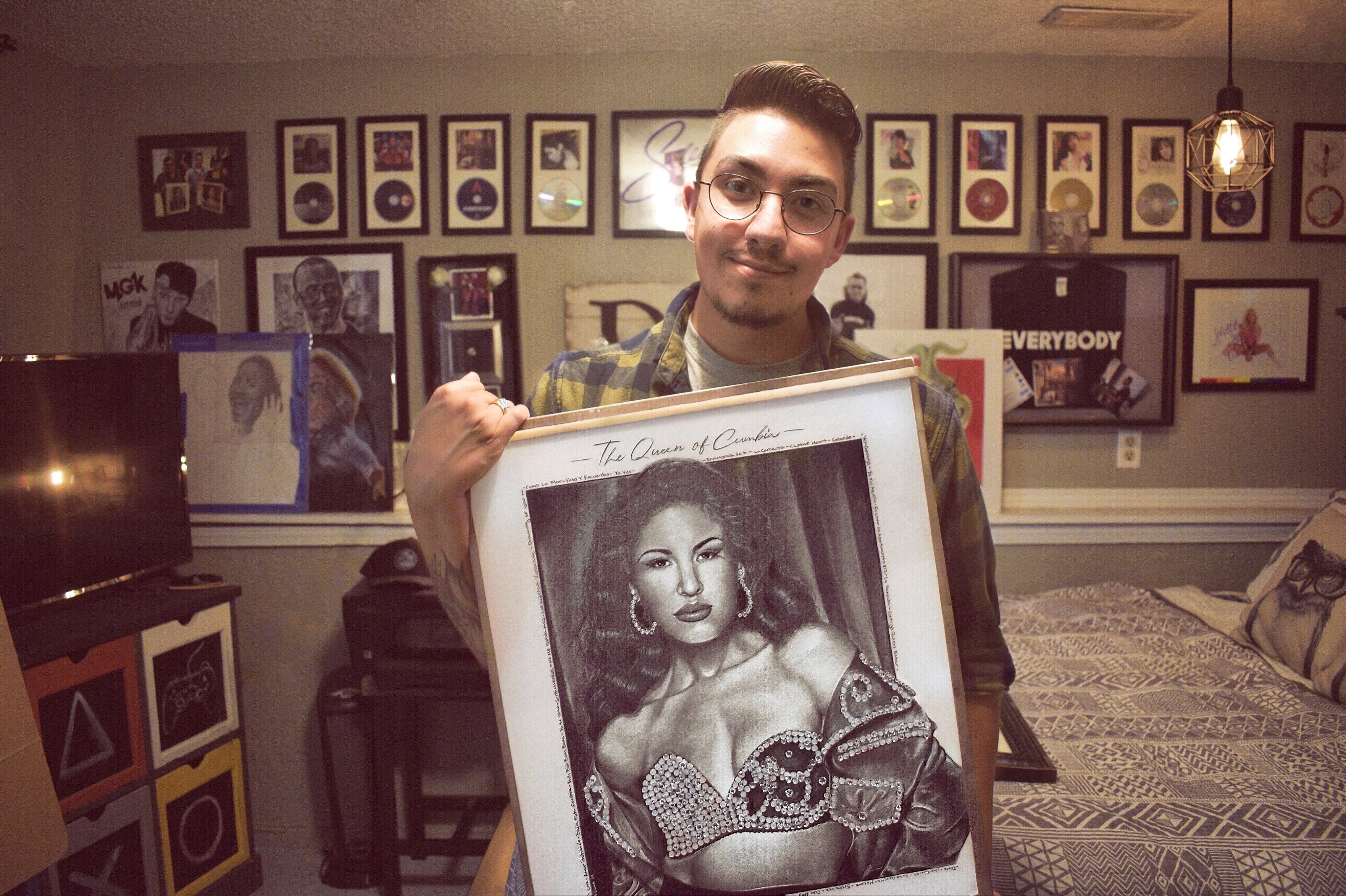 David Cordova, 25, de Colorado, es un artista que dice que Selena es su inspiración.