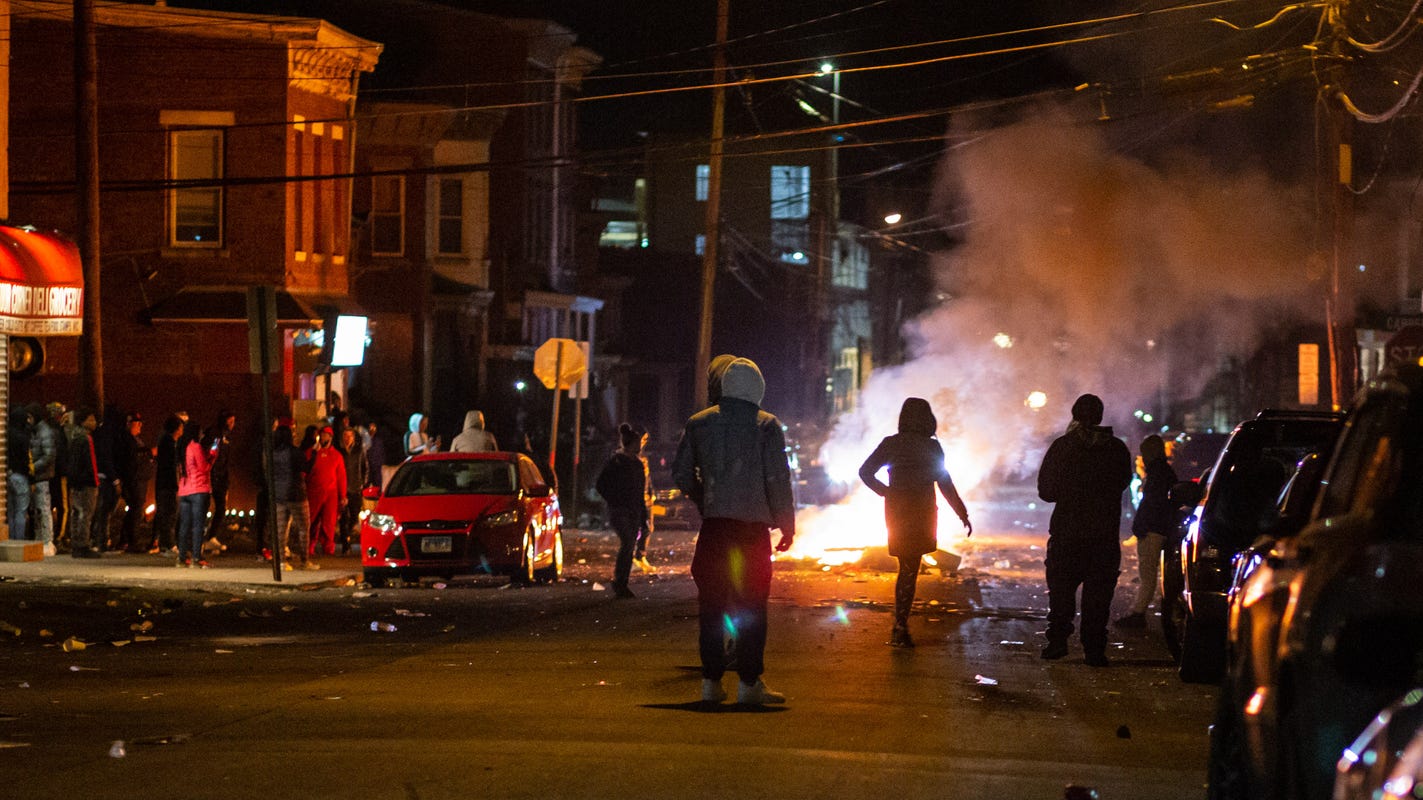 Riot, fire breaks out in Newburgh; police say armed man was killed