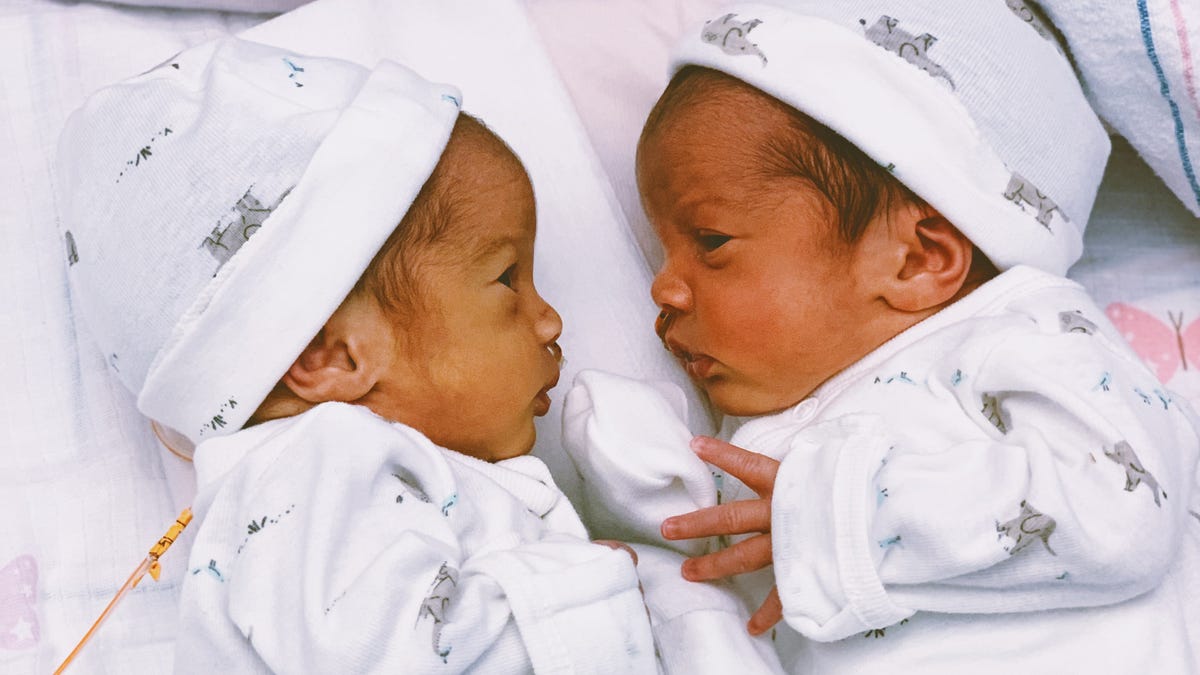 Coronavirus forces hospitals to separate parents and babies