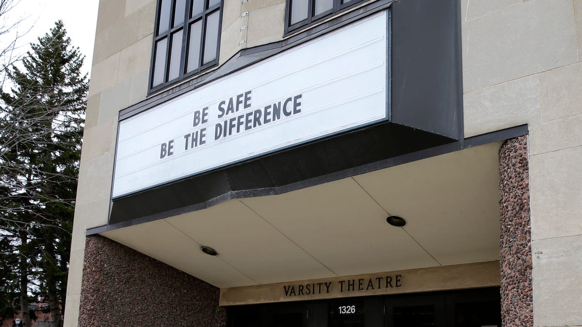 Check Out These Signs Of Hope Humor In Milwaukee In Covid 19 Pandemic