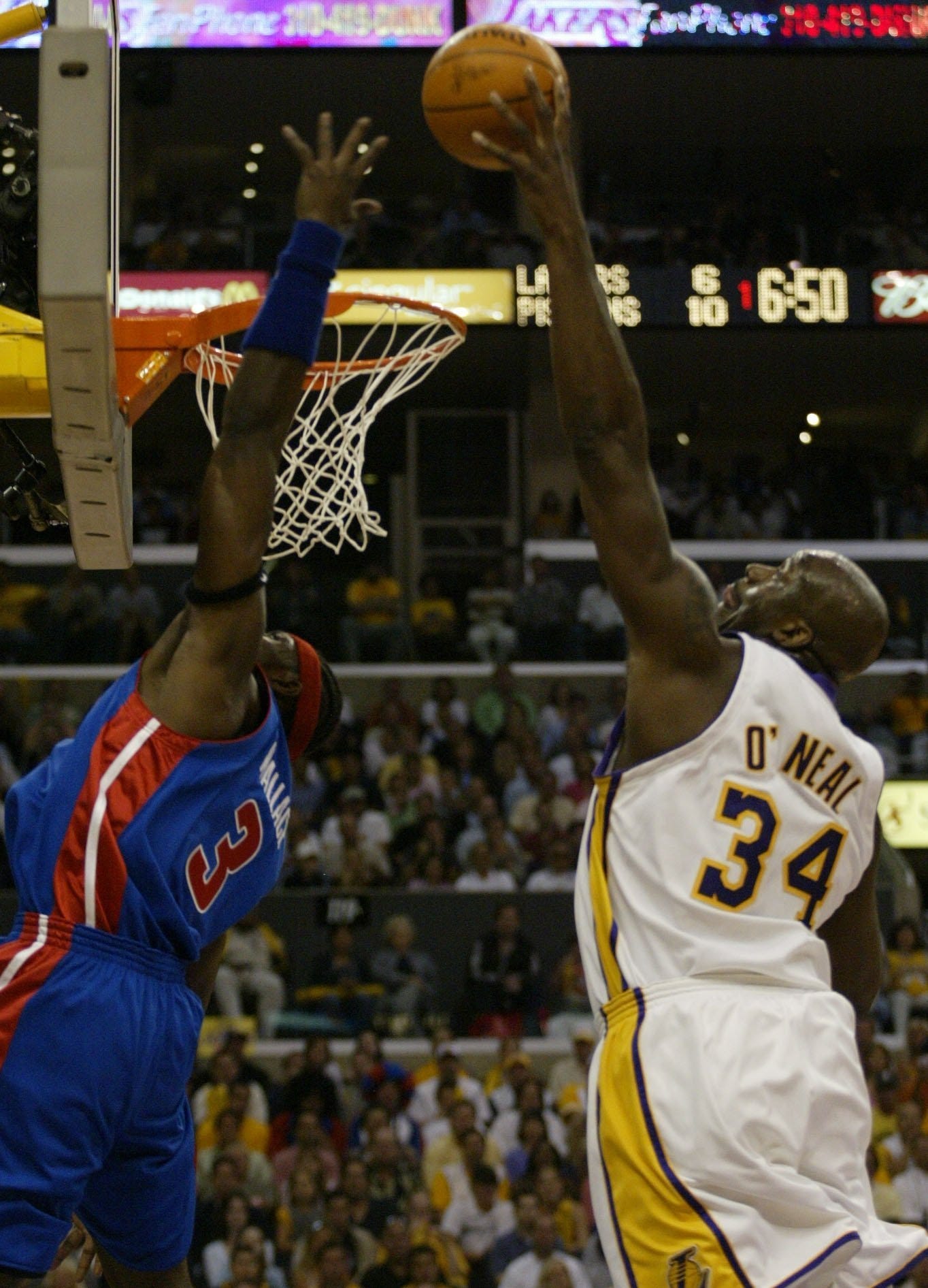 Detroit Pistons flat-out better than 2004 Lakers, proved it in Game 1