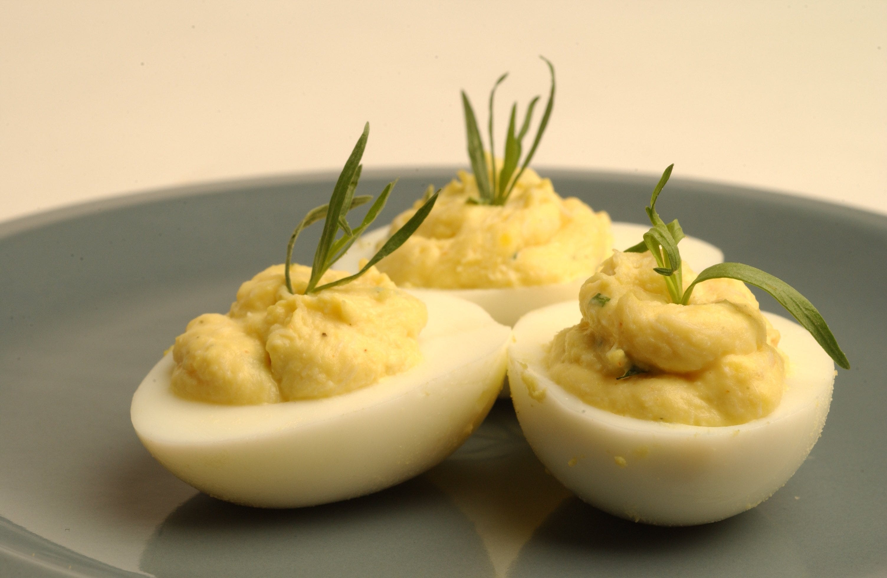 Here are 2 easy ways to hard boil eggs to perfection (plus a delicious deviled egg recipe)