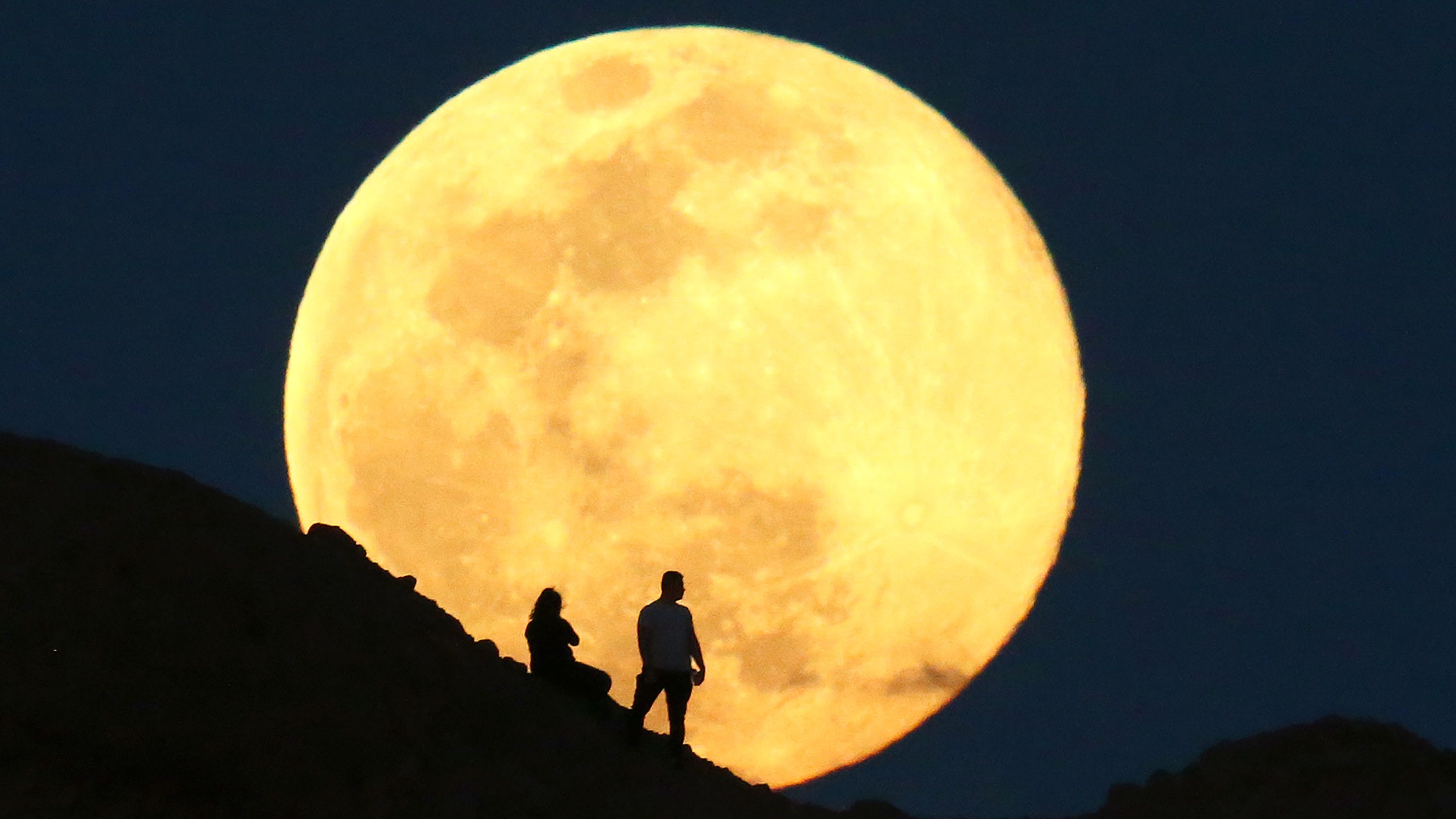 When to see the pink supermoon, the biggest and brightest supermoon of