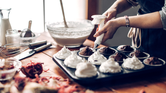 Who can turn down fresh-baked cupcakes?