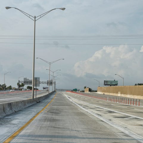 Interstate I-95 headed north out of Miami shows ve