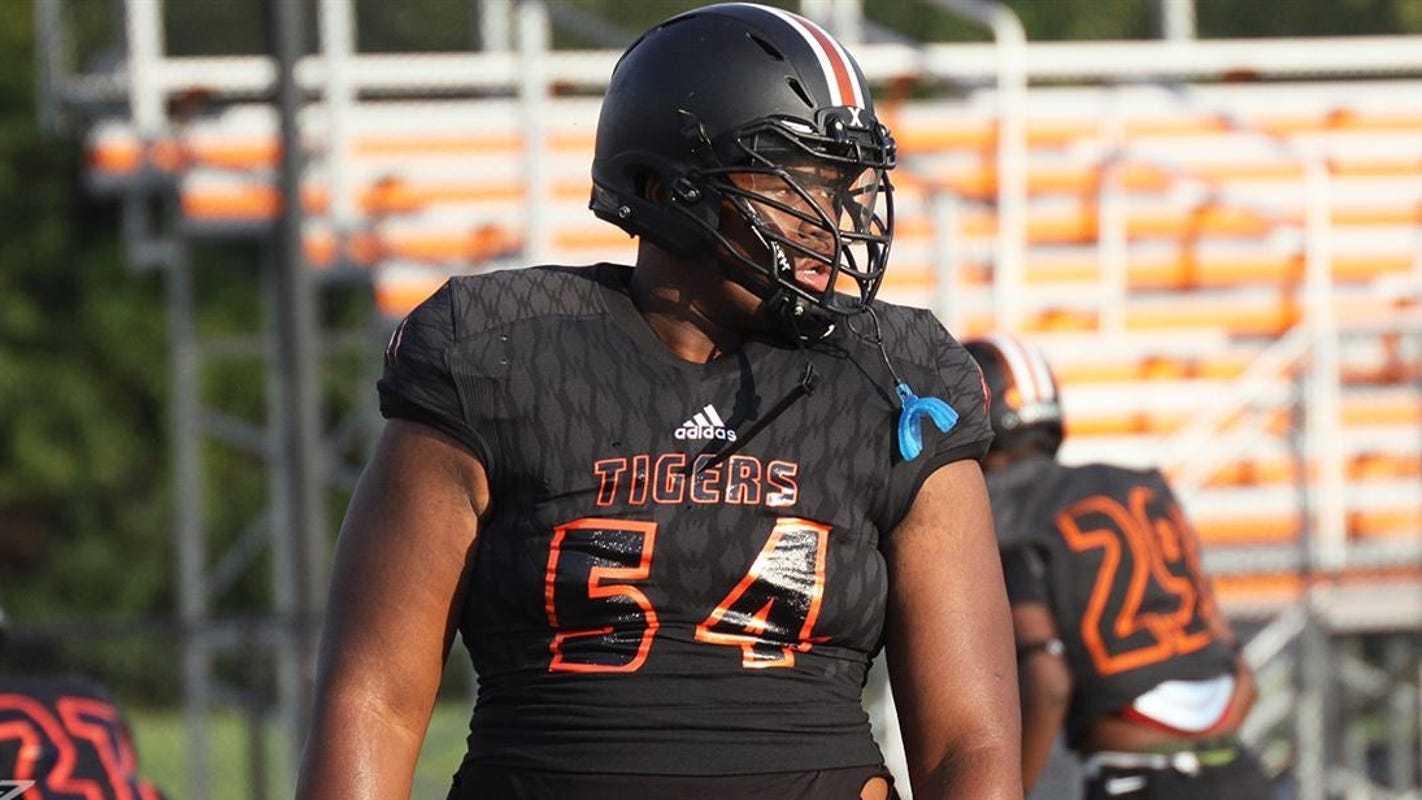 Belleville S Coleon Smith To Play Football At Eastern Michigan