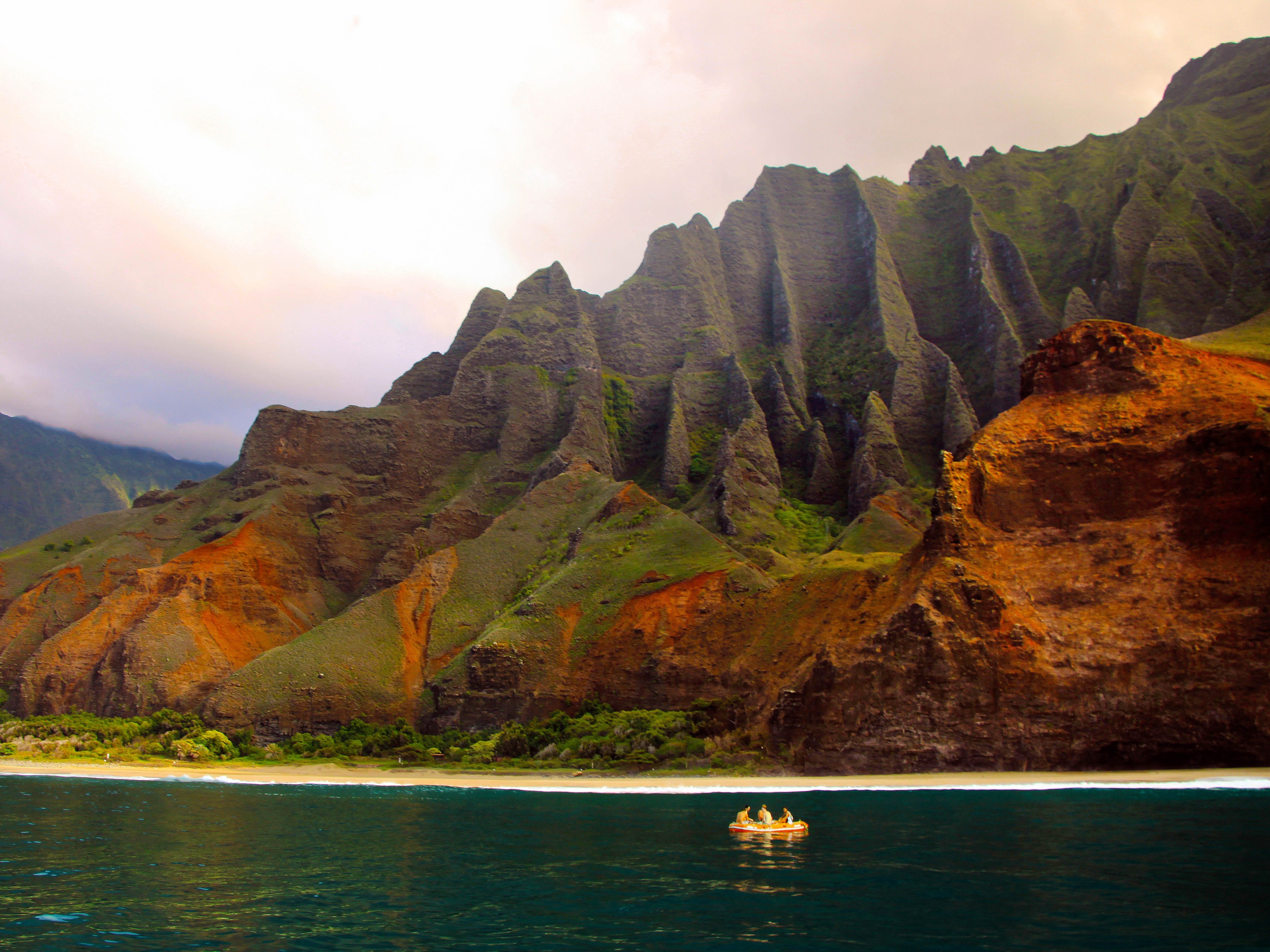 The magical beauty of the Hawaiian Islands. Another close-to-home destination you'll want to dream about, and eventually plan to visit, are the Hawaiian Islands. As much as you may be tempted to put away your camera and just relax when you visit our 50th state, its incomparable natural beauty and the ever-changing lighting will definitely inspire you to capture the moment.    And you'll be glad you did, as you will have these photos to remind you of one of the most beautiful places on Earth.