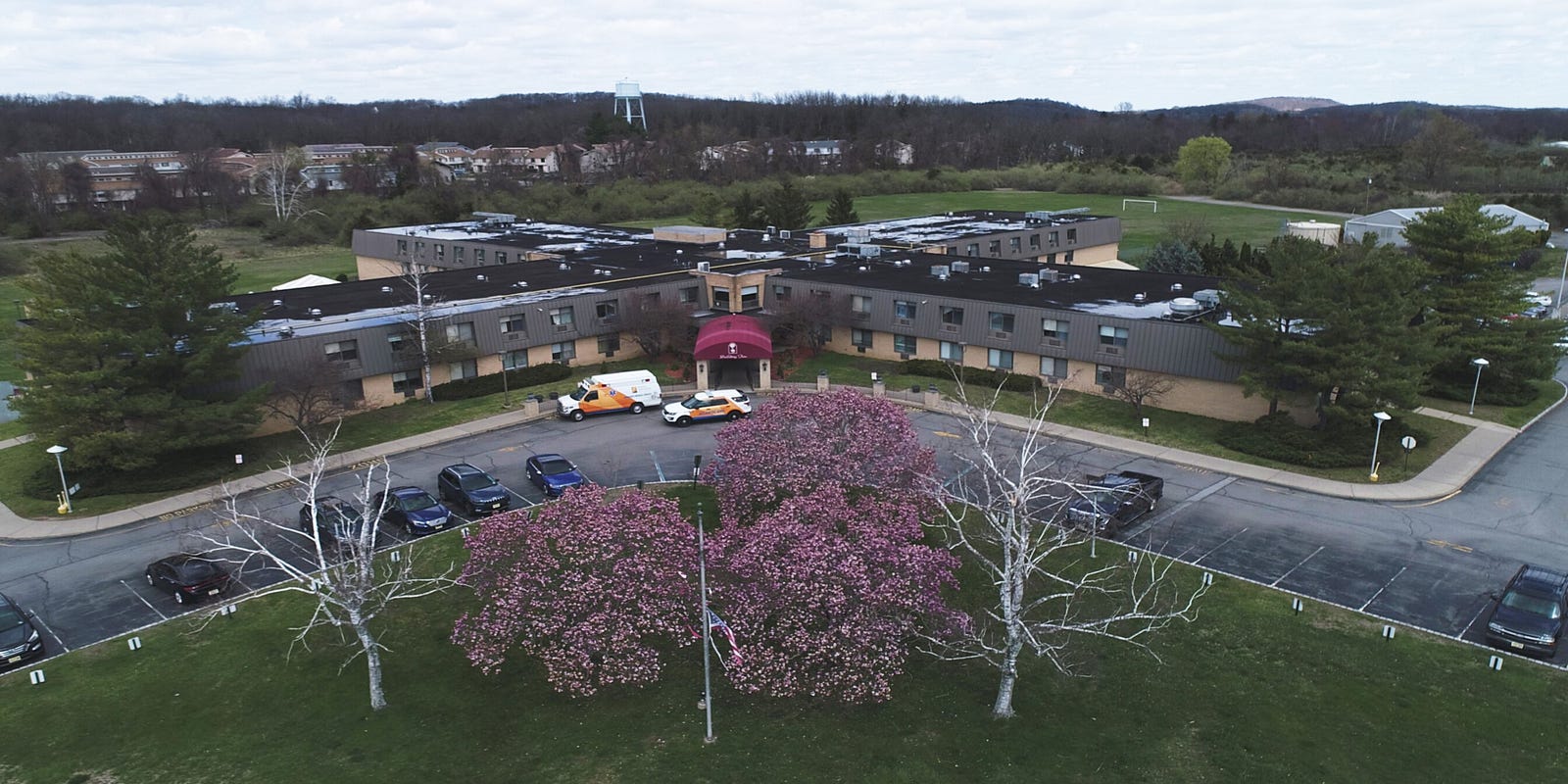 Nj Coronavirus Outdoor Visits Allowed At Nursing Homes Care