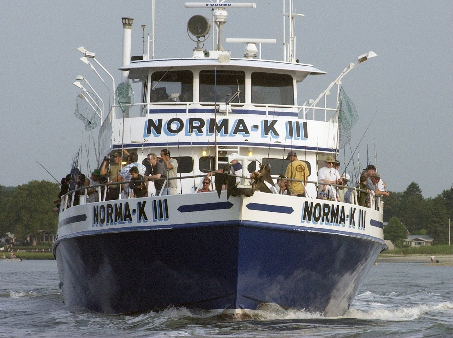 Deep Sea Fishing Where To Catch A Party Boat This Summer