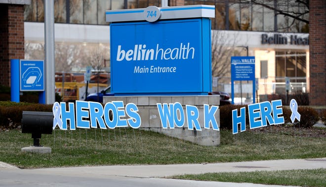 "Heroes work here" on display in front of Bellin Hospital on April 18, 2020, in Green Bay, Wis.