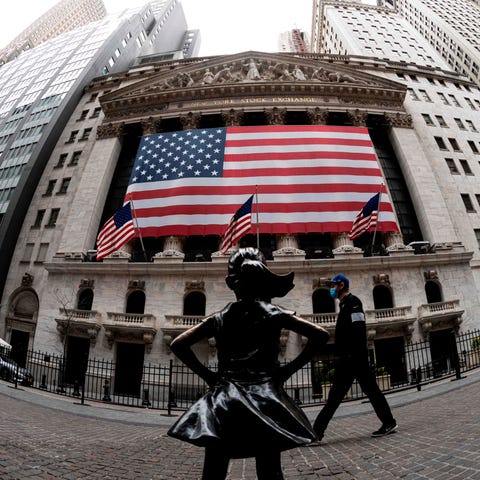 The fearless girl statue and the New York Stock Ex
