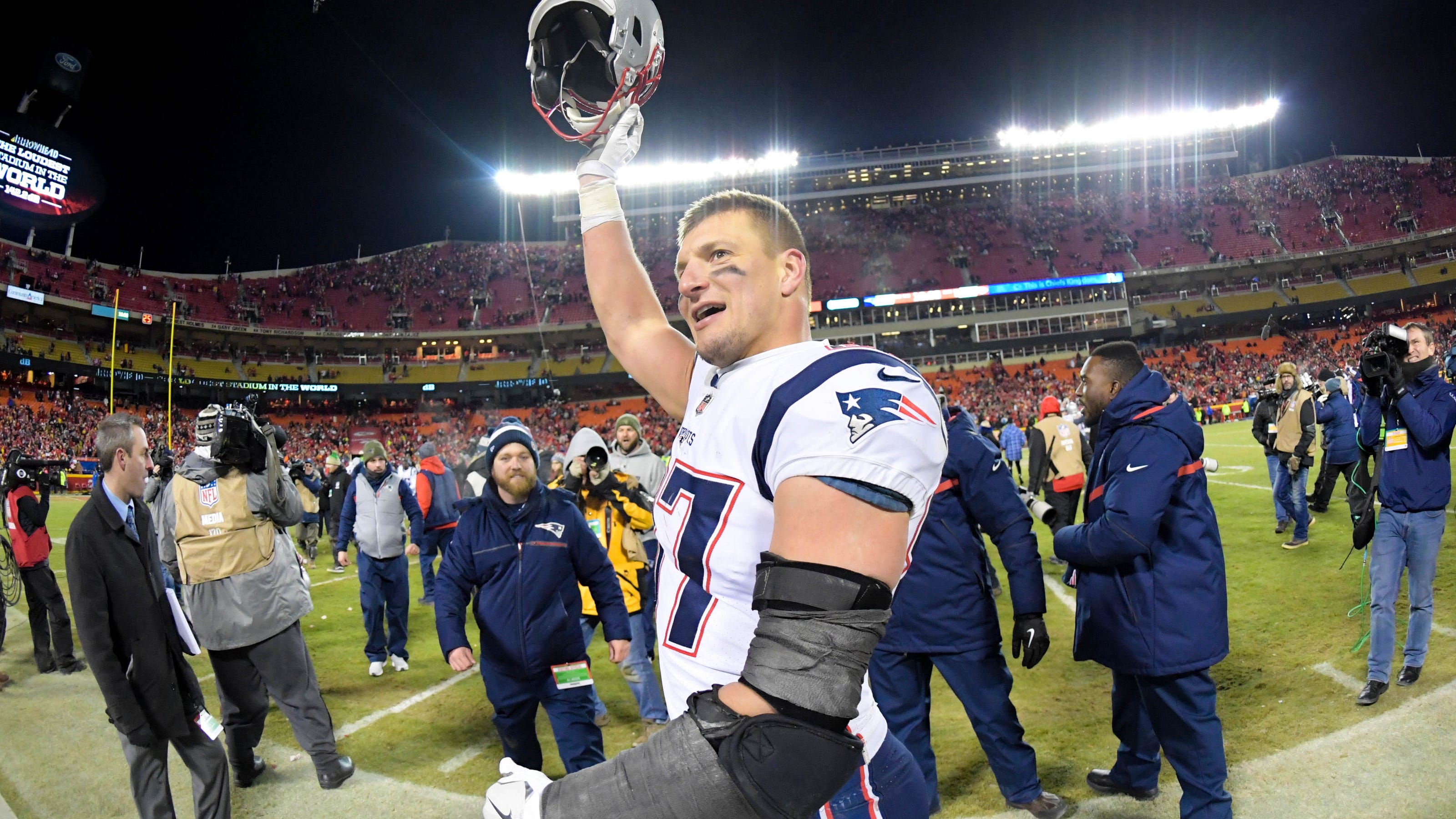 Rob Gronkowski Set For Nfl Return With Tom Brady Tampa Bay Buccaneers